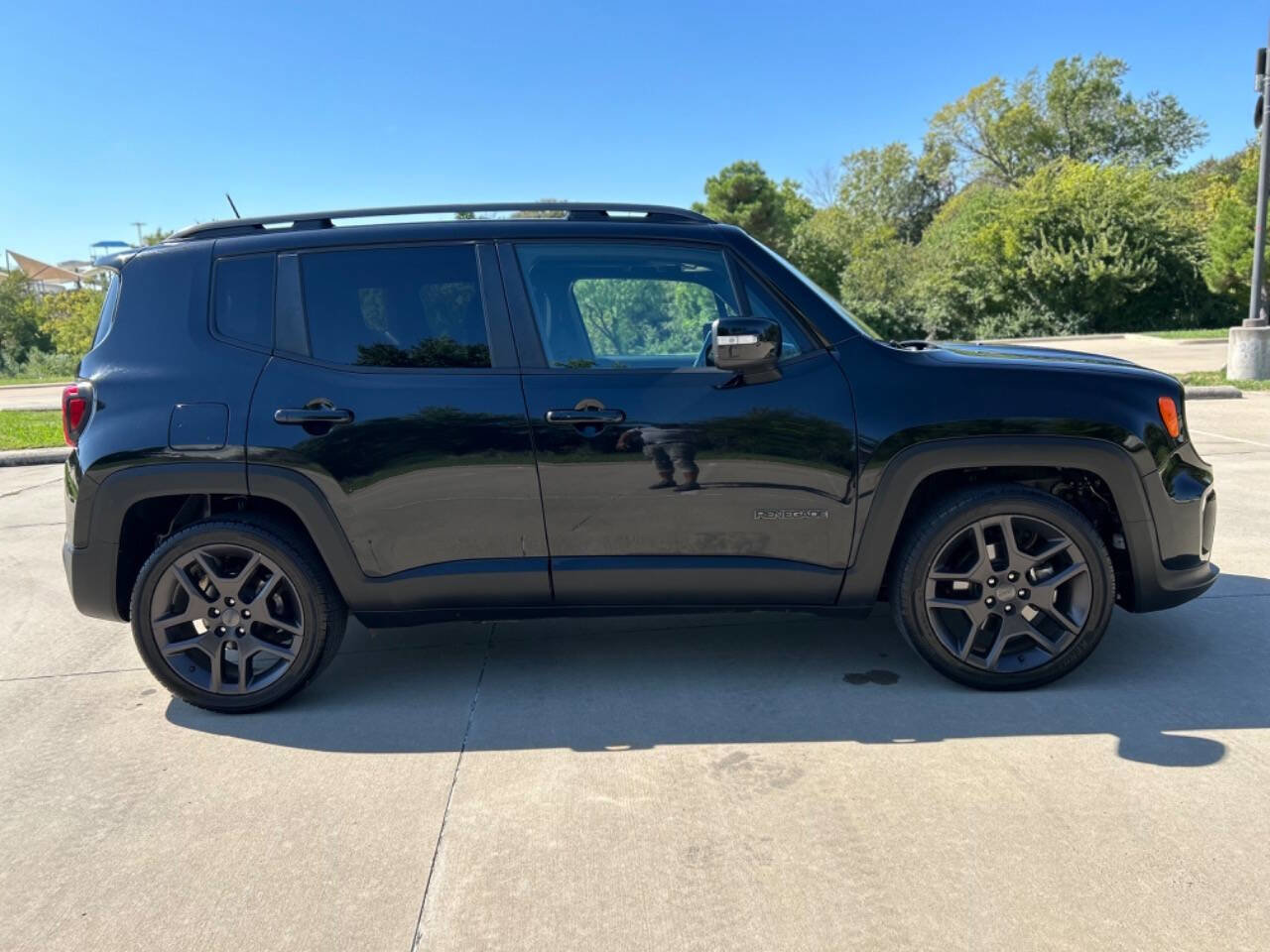 Used 2020 Jeep Renegade Altitude image 5