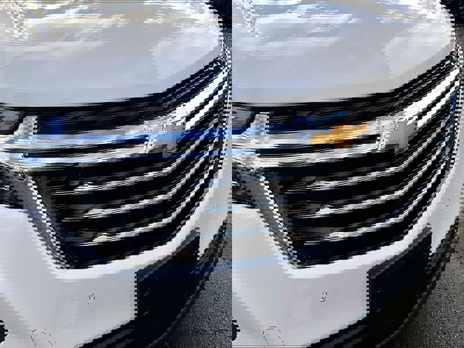 Used 2022 Chevrolet Equinox Premier image 30