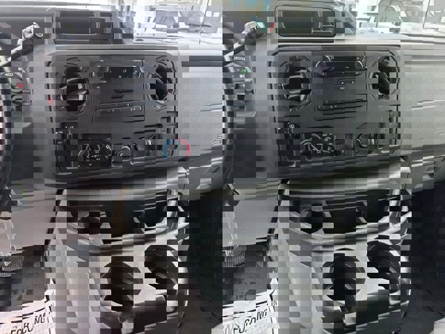 Used 2009 Ford E-150 and Econoline 150 Extended image 16