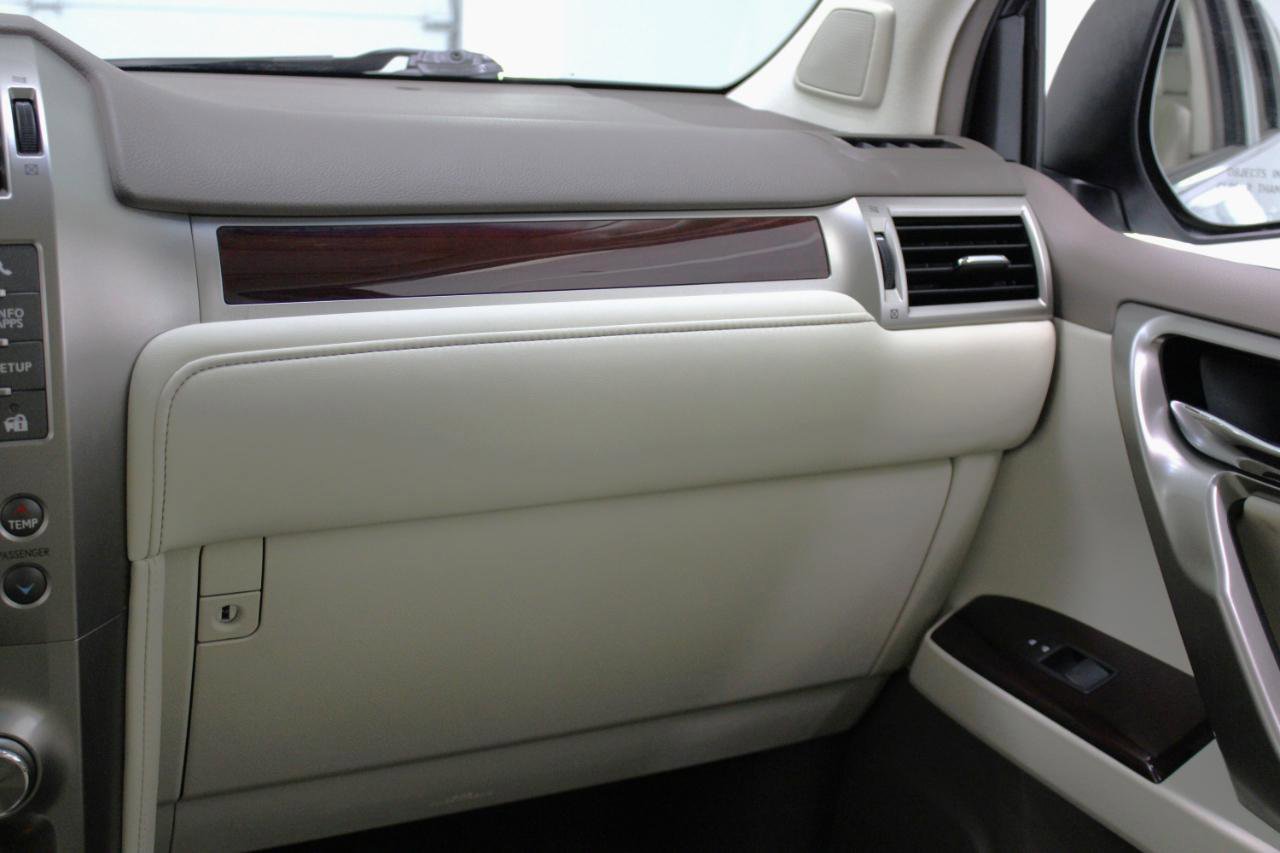 Used 2018 Lexus GX 460 Luxury w/ Preferred Accessory Package image 57