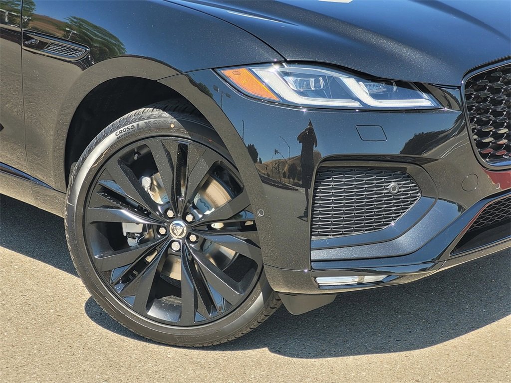 New 2026 Jaguar F-PACE R-Dynamic S image 6