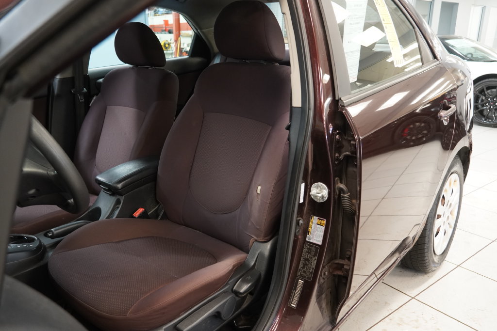 Used 2010 Kia Forte EX FWD image 4
