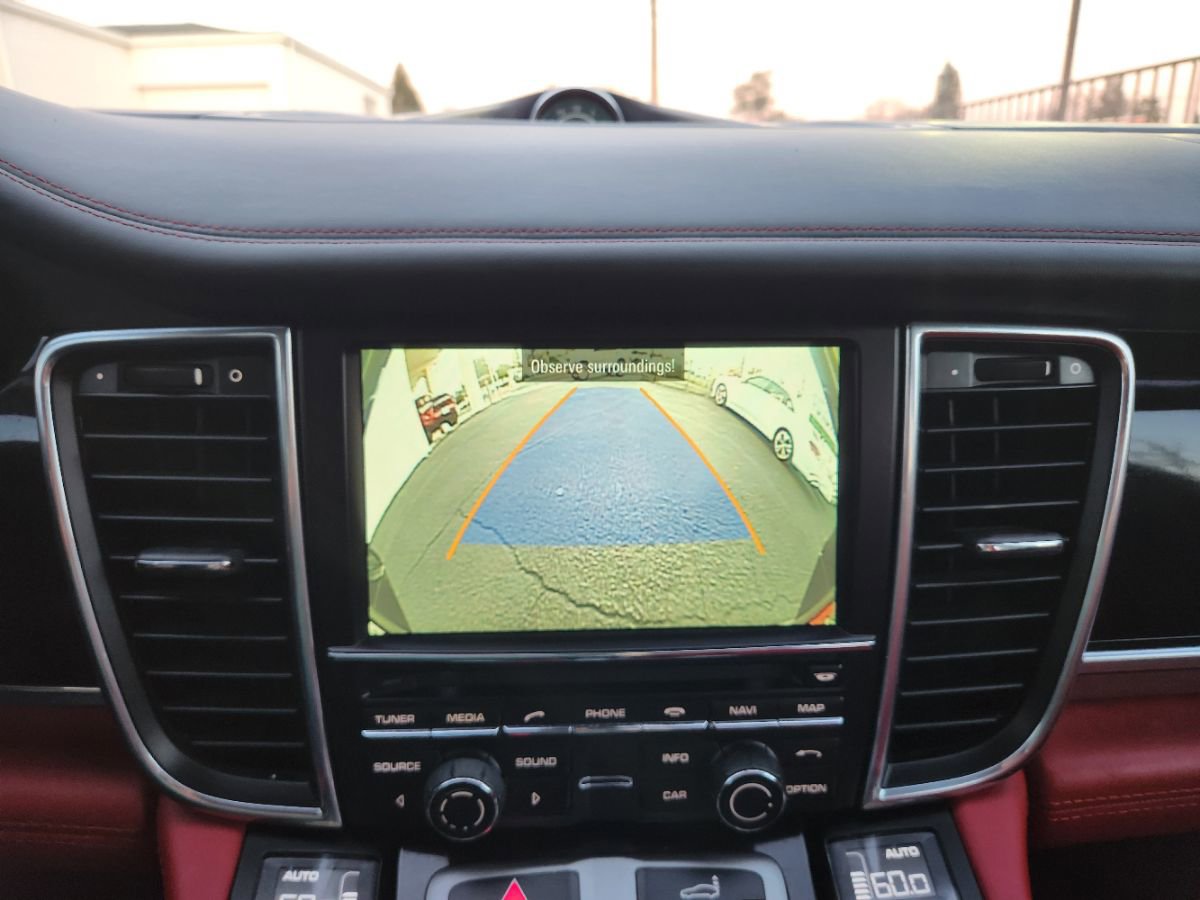 Used 2014 Porsche Panamera 4 image 22