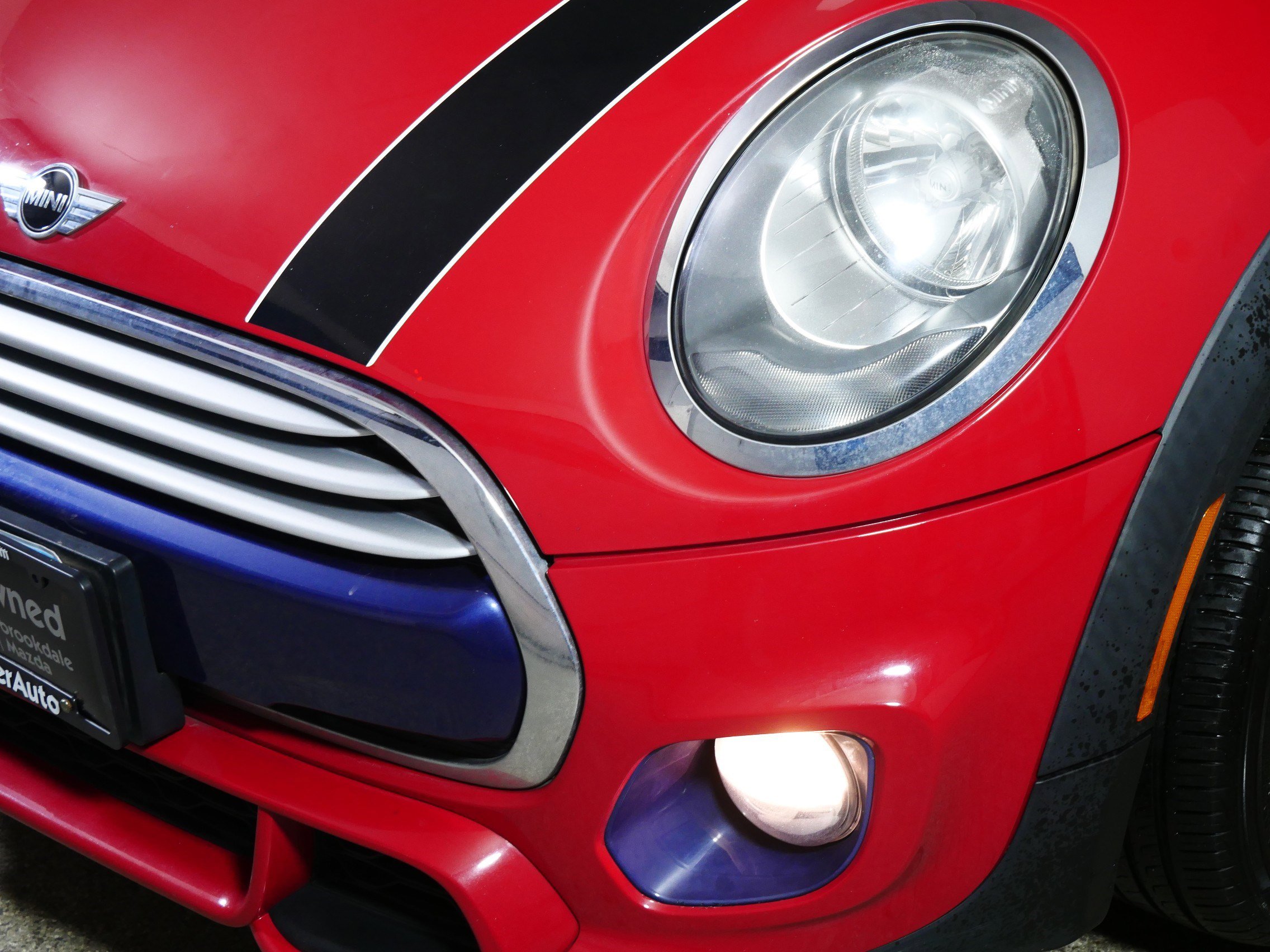 Used 2015 MINI Cooper 2-Door Hardtop image 16