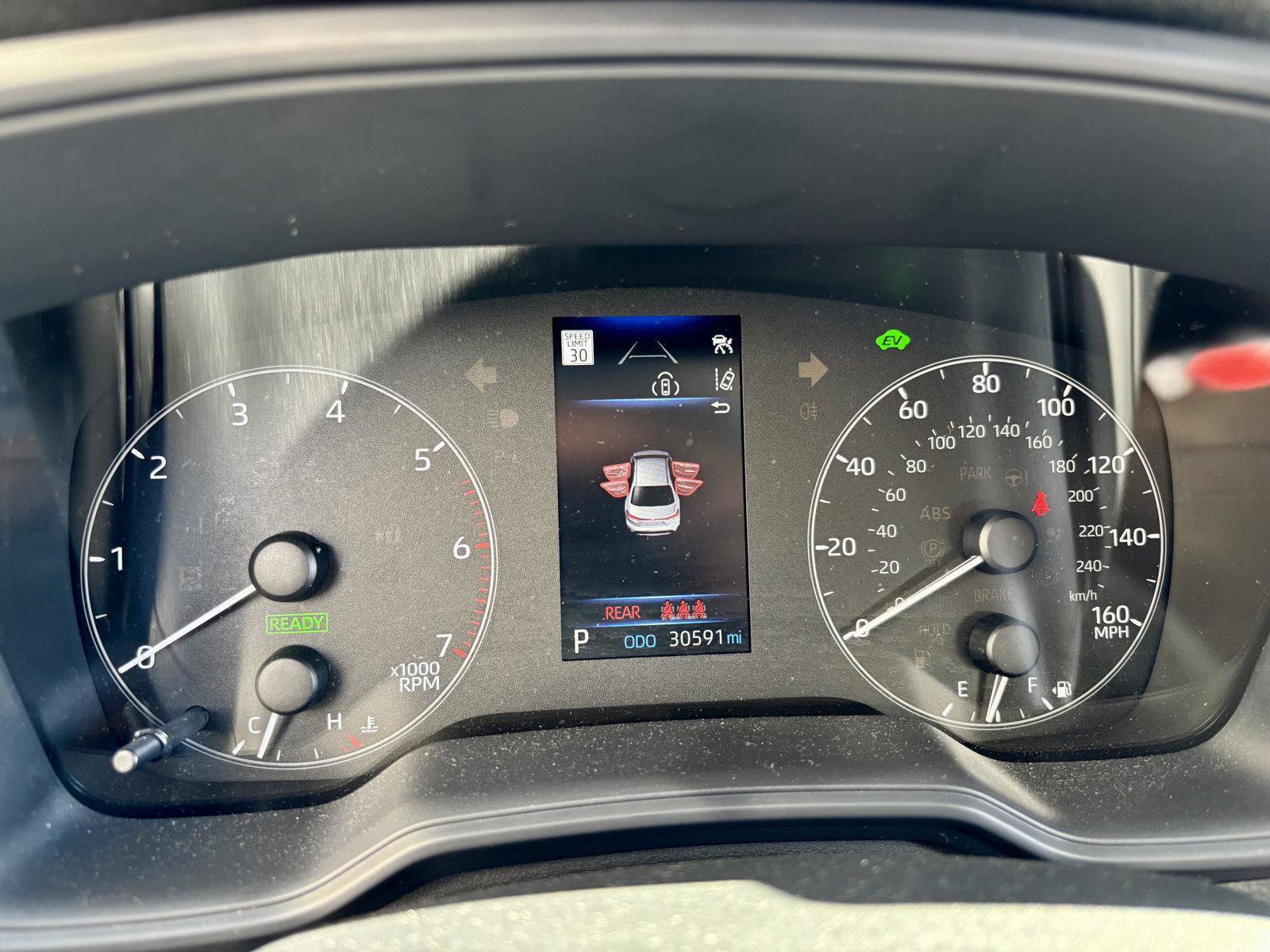 Used 2025 Toyota Corolla LE image 33