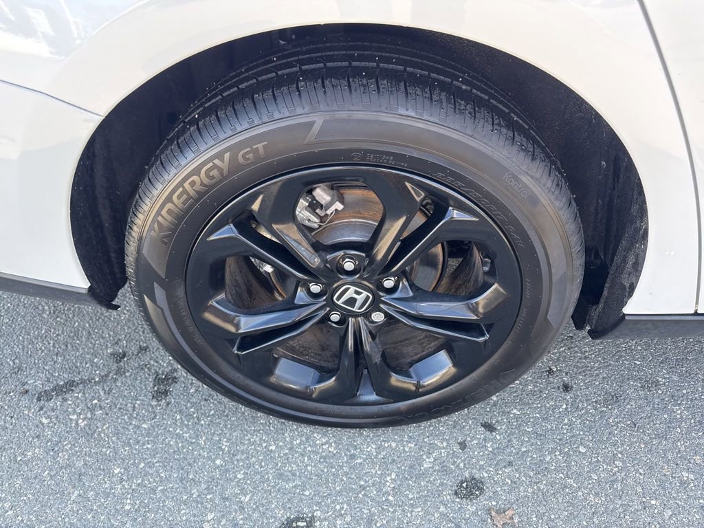 Used 2025 Honda Accord SE image 12