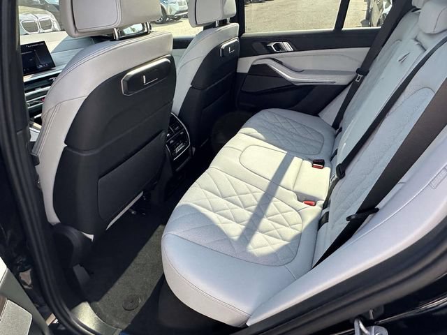 New 2026 BMW X5 xDrive40i AWD/4WD image 8