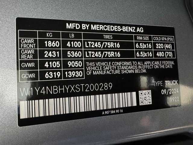 Used 2025 Mercedes-Benz Sprinter 2500 image 33