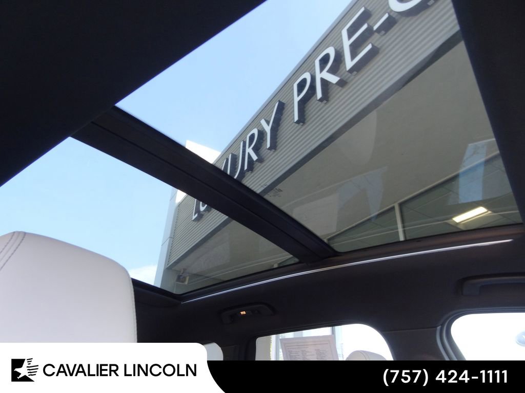 Used 2023 BMW X1 xDrive28i w/ Convenience Package AWD/4WD image 15