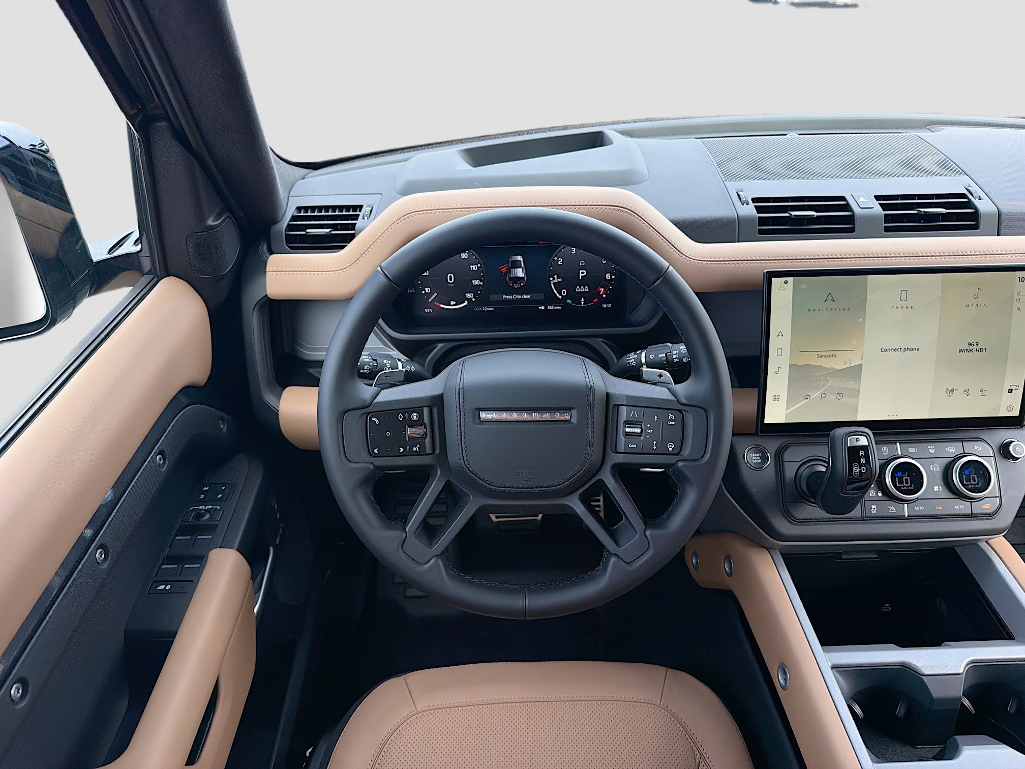 New 2026 Land Rover Defender 110 V8 AWD/4WD image 17