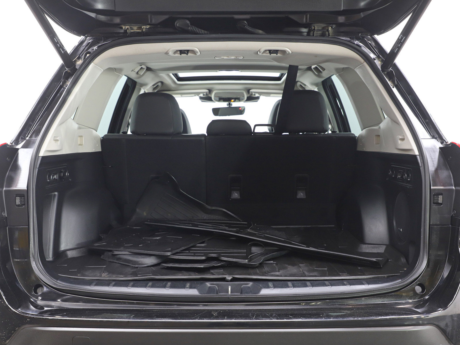 Used 2022 Subaru Forester Touring image 9