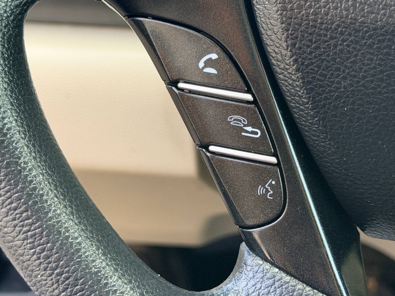 Used 2015 Honda Accord LX image 32