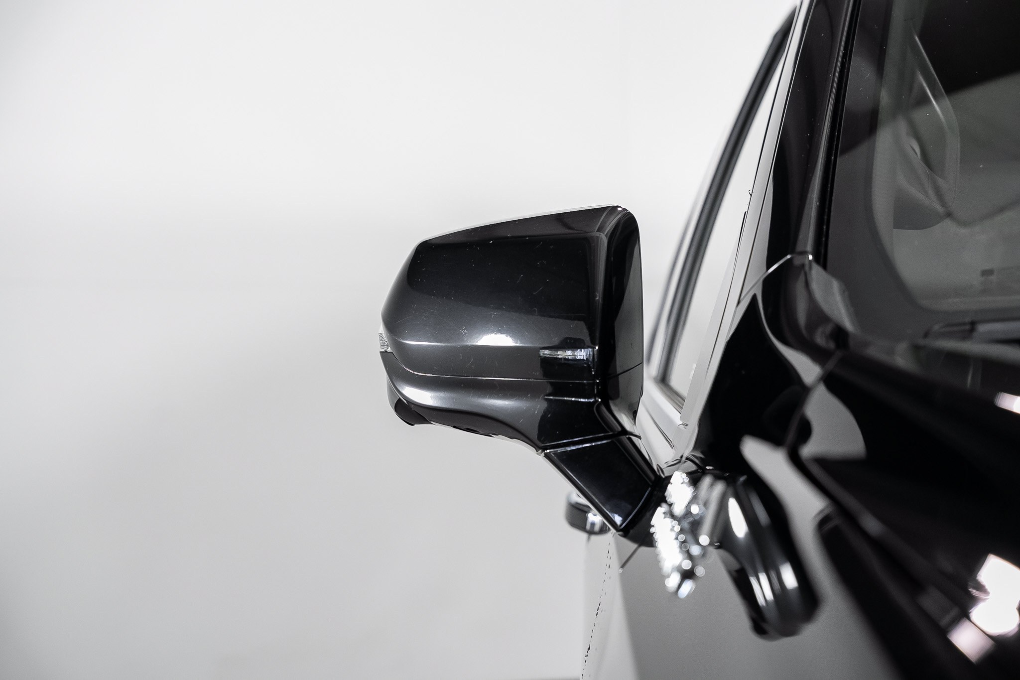 Used 2026 Chevrolet Suburban High Country AWD/4WD image 11