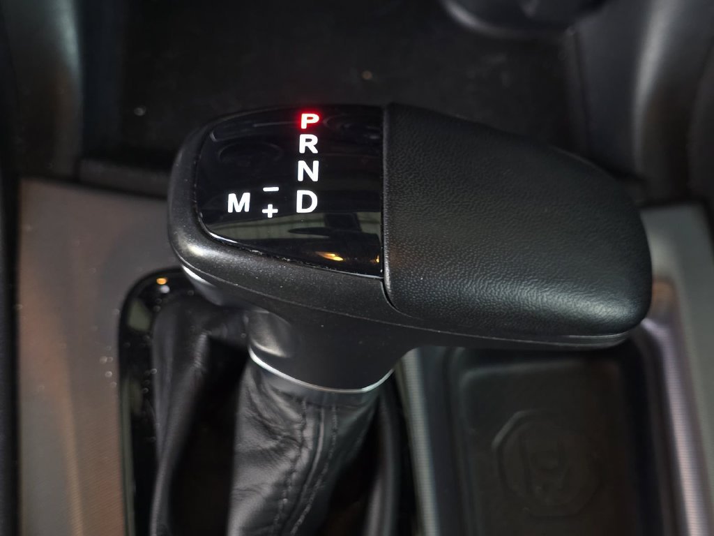 Used 2022 Dodge Charger R/T w/ Plus Group RWD image 25