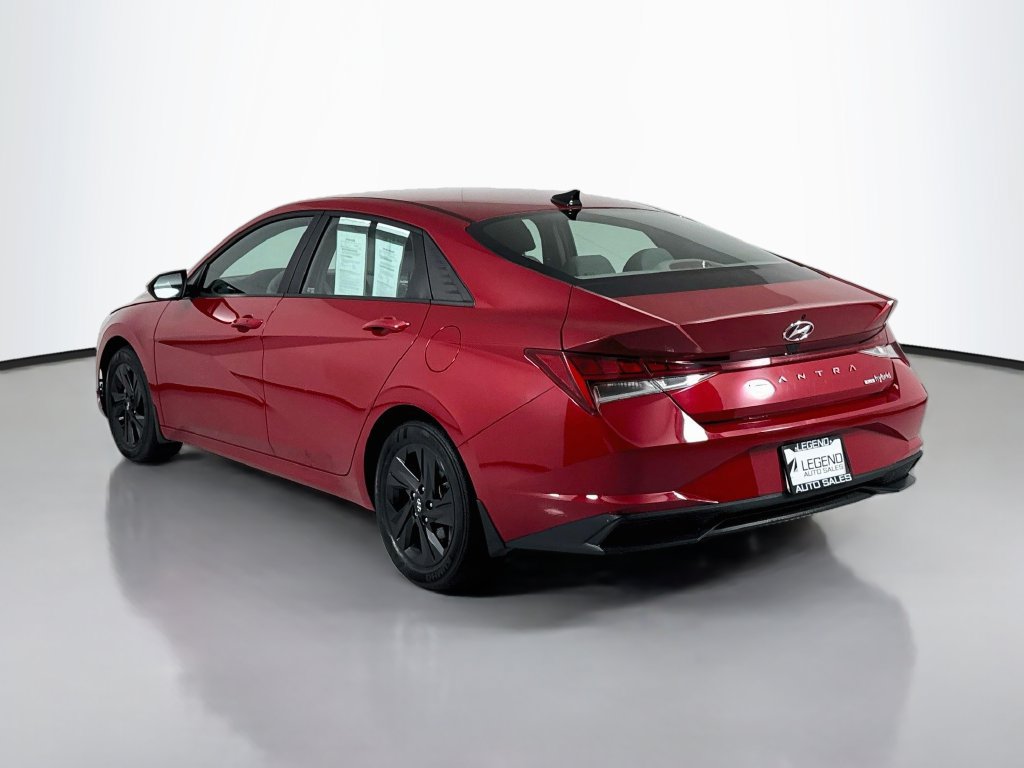 Used 2022 Hyundai Elantra Blue FWD image 8