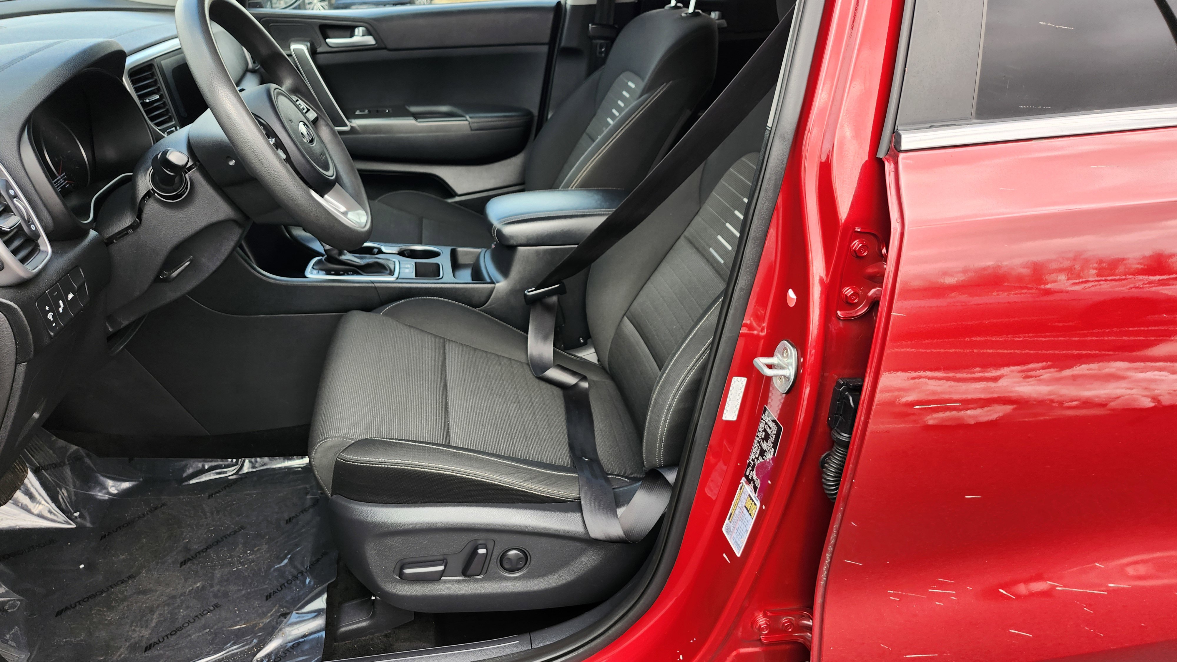 Used 2020 Kia Sportage LX w/ LX Popular Package image 21