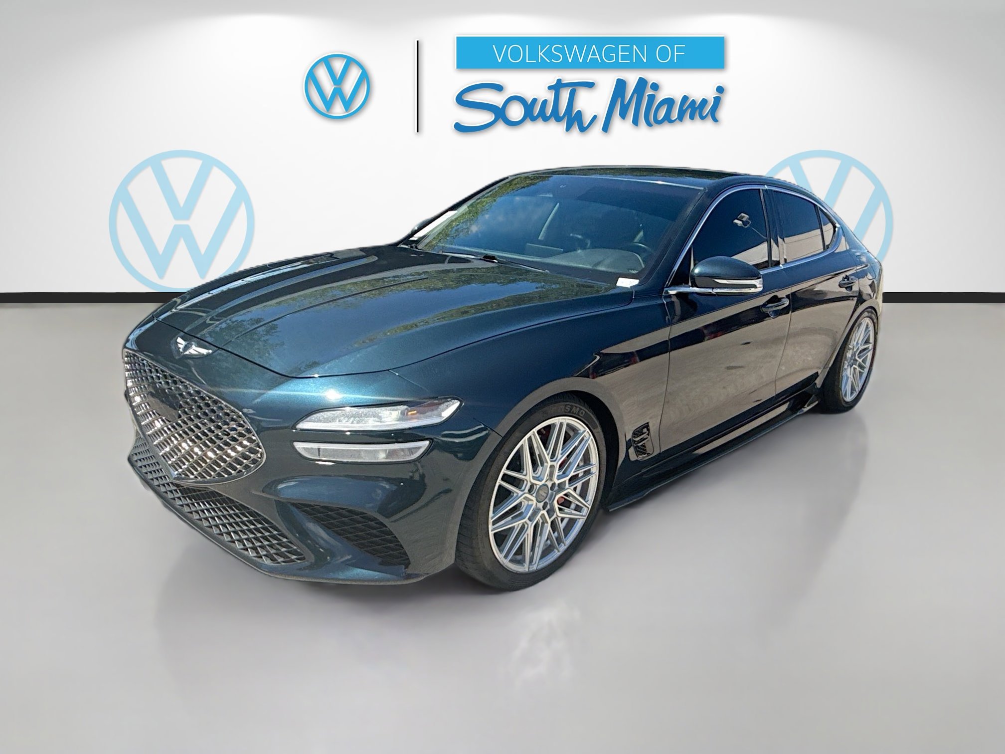 Used 2022 Genesis G70 3.3T image 3