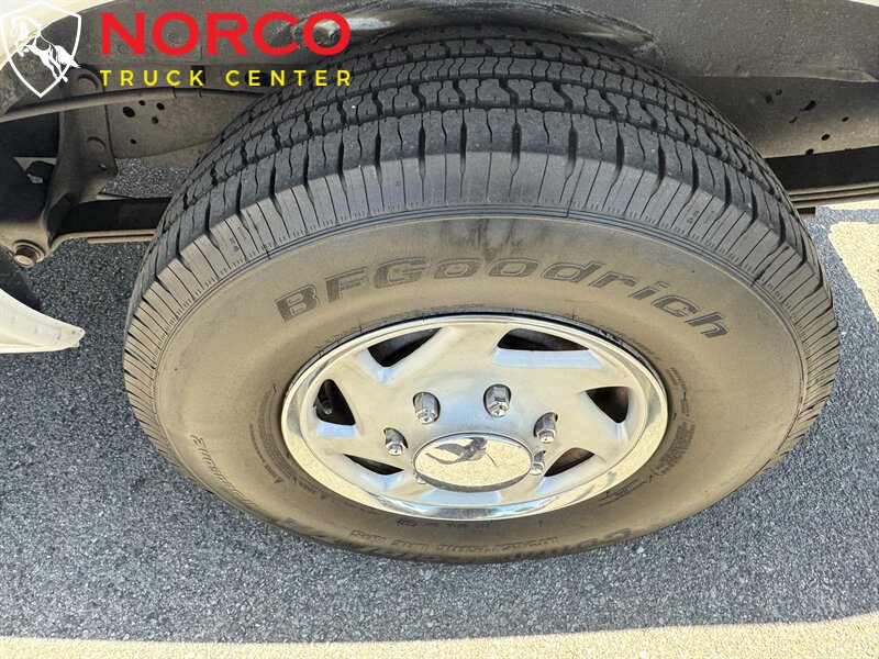 Used 2014 Ford E-250 and Econoline 250 w/ Power Group RWD image 15