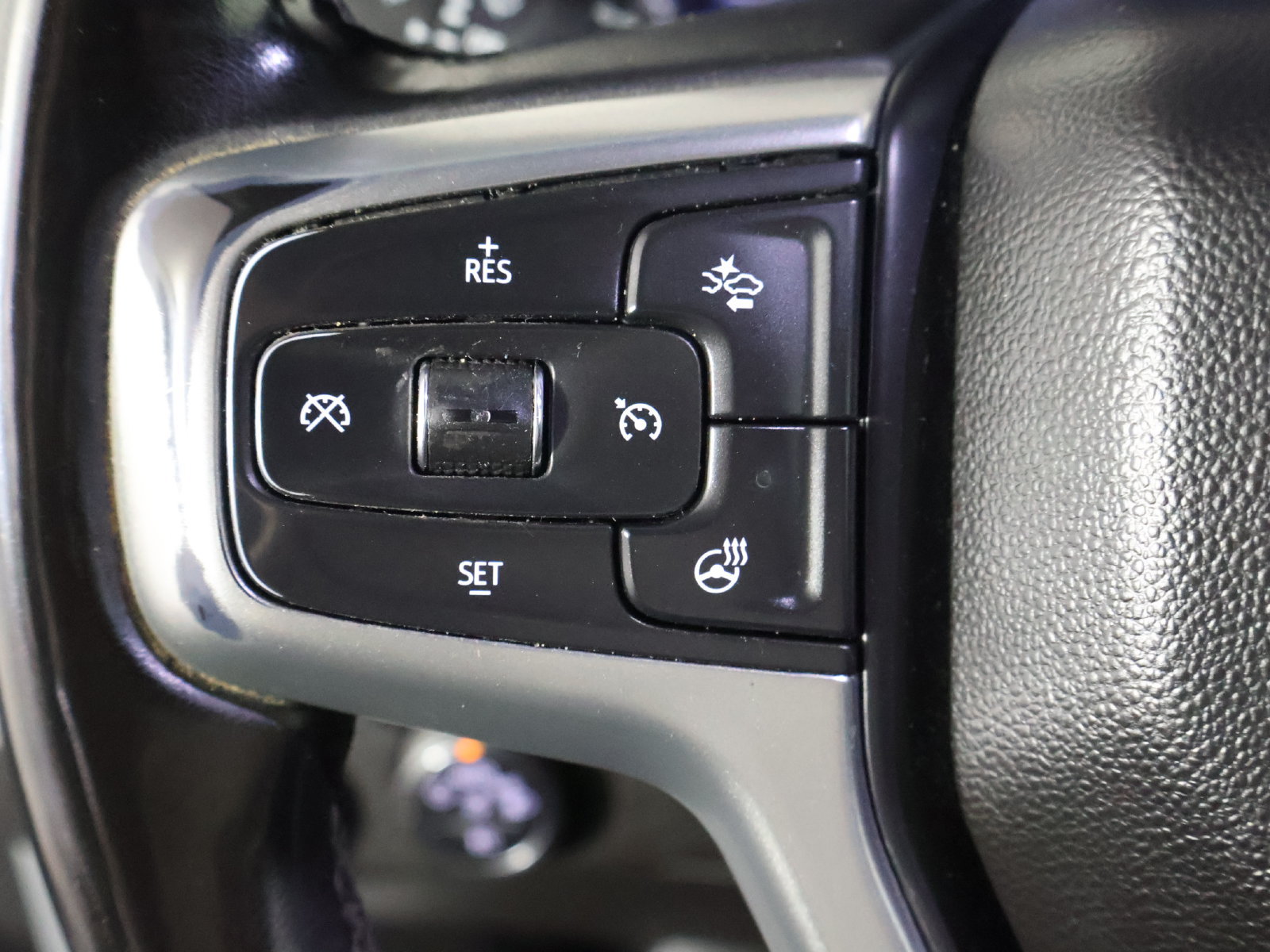 Used 2024 Chevrolet Silverado 2500 LT w/ Convenience Package AWD/4WD image 33