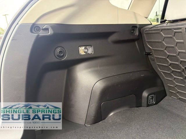 Used 2022 Subaru Crosstrek 2.5i Limited w/ Moonroof Package 2 AWD/4WD image 24