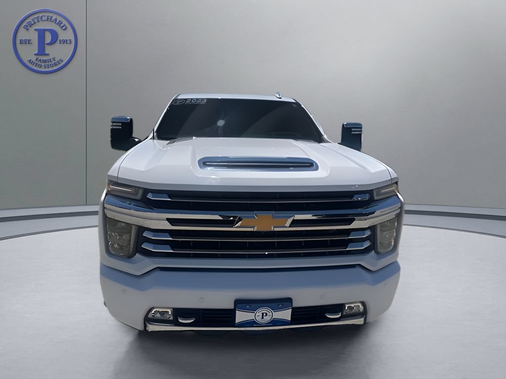 Used 2023 Chevrolet Silverado 2500 High Country w/ LPO, Hitch Package AWD/4WD image 3