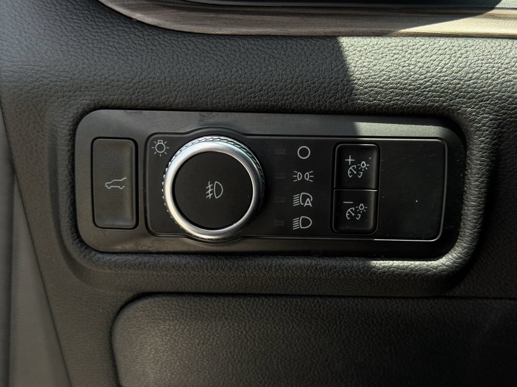 Used 2023 Ford Explorer Limited RWD image 21