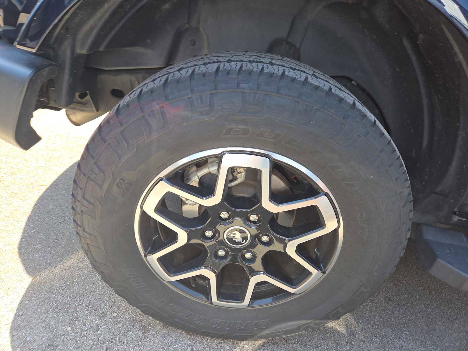 Used 2021 Ford Bronco Outer Banks AWD/4WD image 4