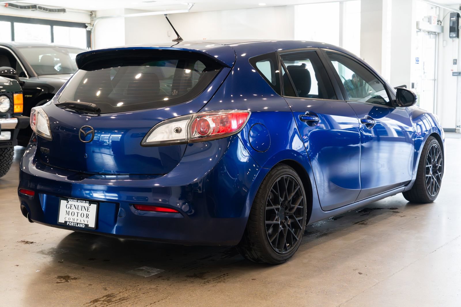 Used 2013 MAZDA MAZDA3 i Touring image 4