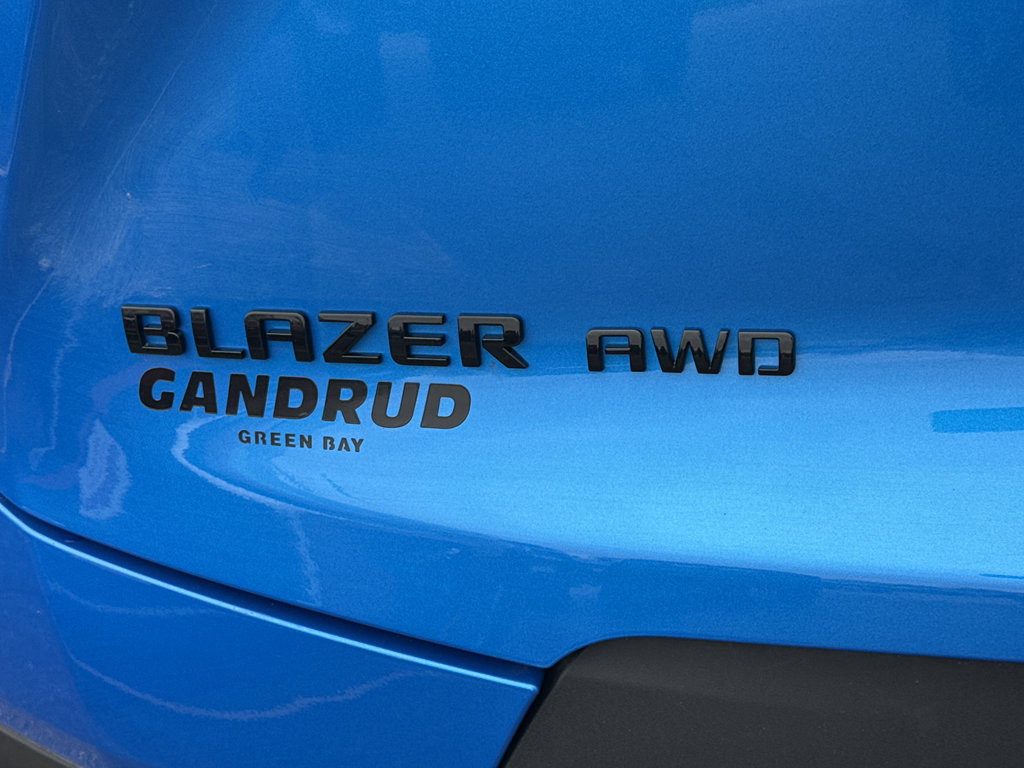 Used 2024 Chevrolet Blazer LT w/ Midnight/Sport Edition image 8