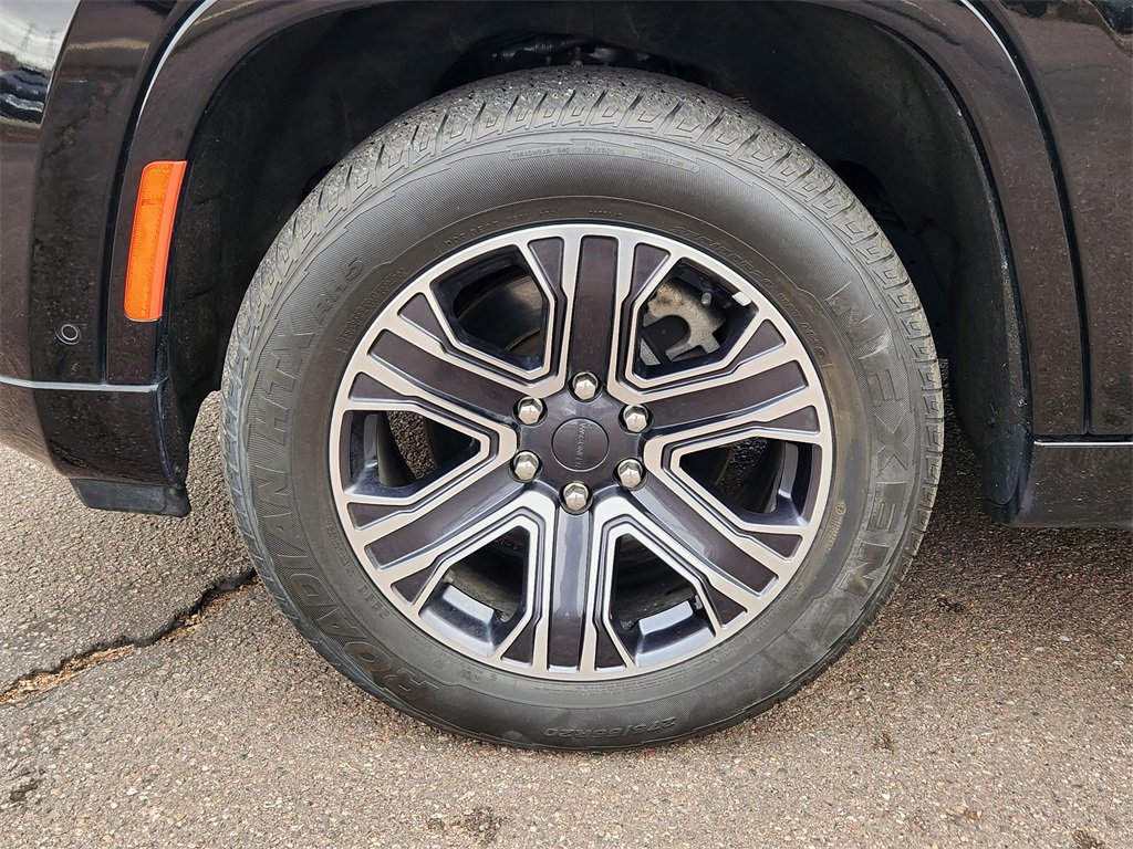 Used 2024 Jeep Wagoneer Series II w/ Flexible Seating Group image 31