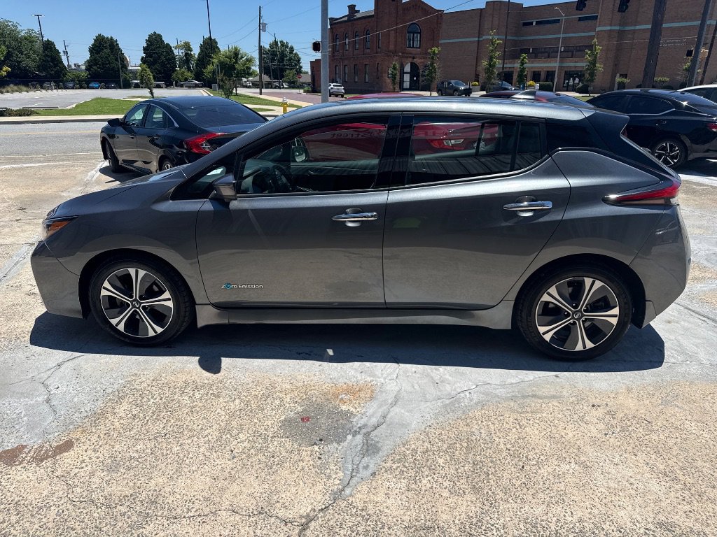 Used 2018 Nissan Leaf SL w/ SL Technology Package FWD image 7