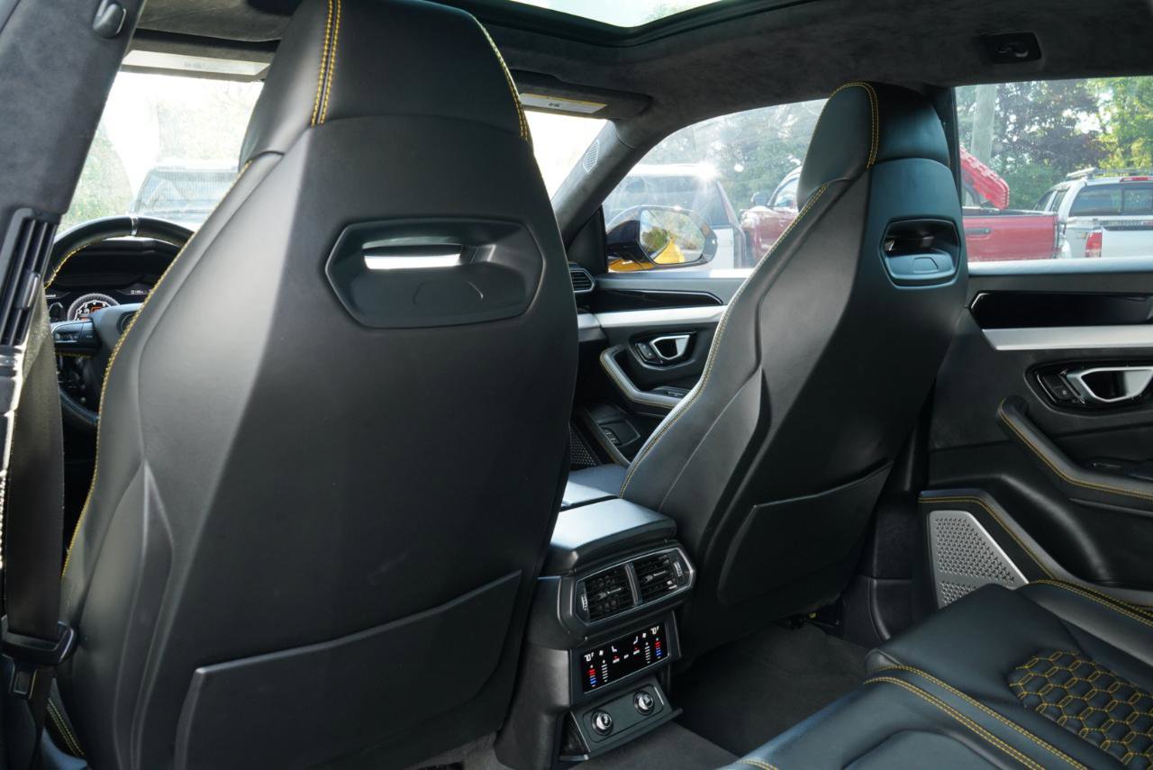 Used 2020 Lamborghini Urus AWD/4WD image 49