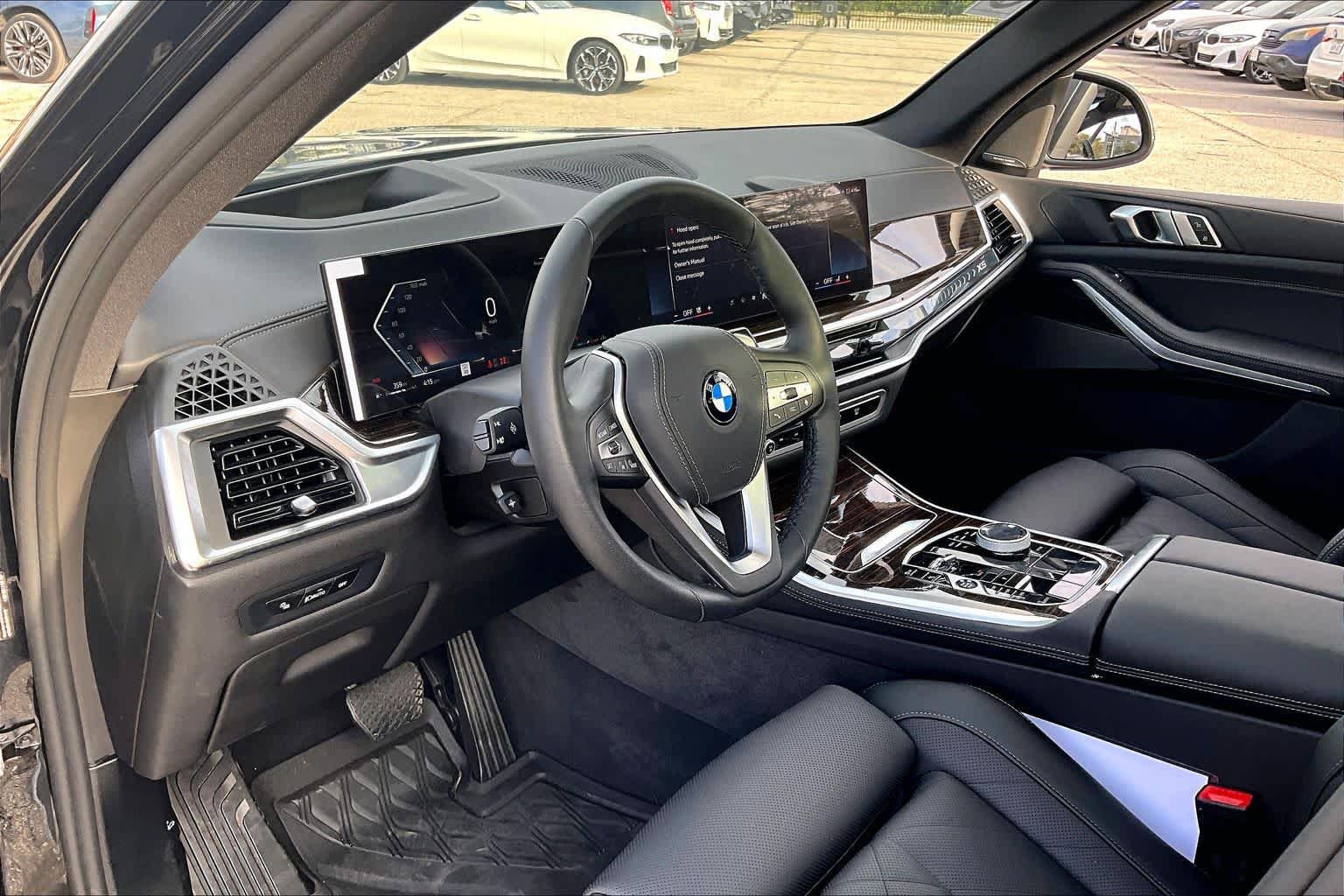 Used 2026 BMW X5 sDrive40i w/ Executive Package image 16