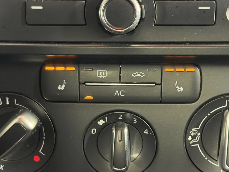 Used 2012 Volkswagen Jetta SE FWD image 66