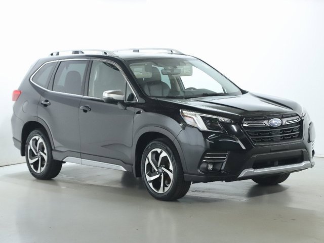 Used 2023 Subaru Forester Touring image 9