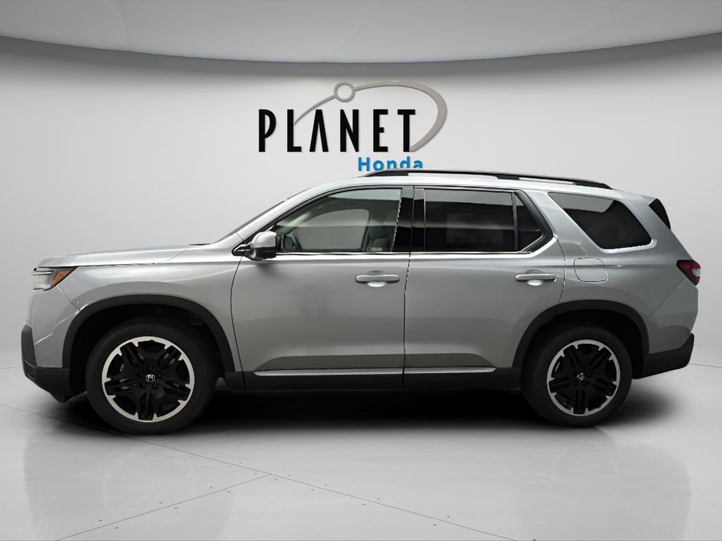 New 2026 Honda Pilot Touring image 4