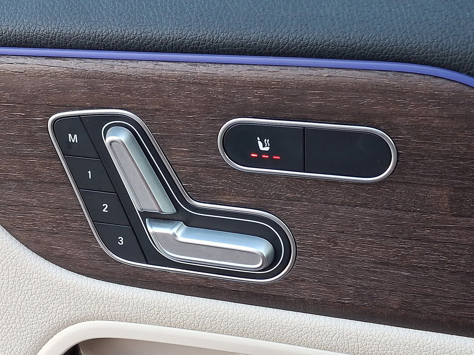 Certified 2021 Mercedes-Benz GLA 250 4MATIC image 25