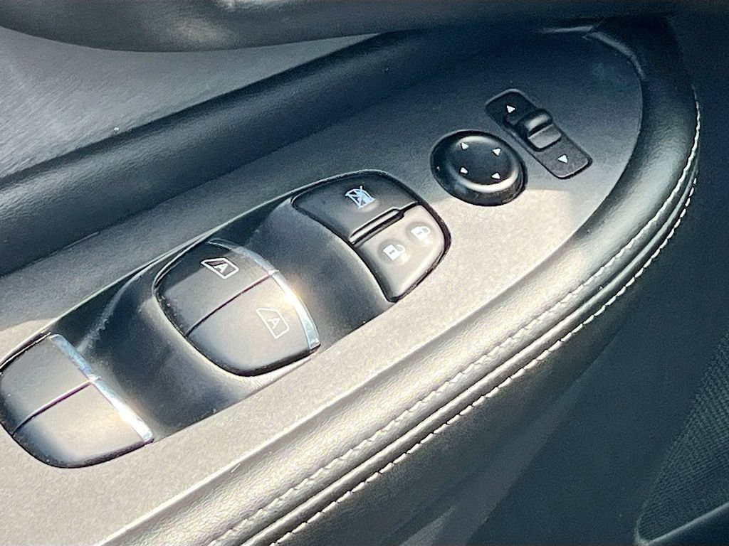 Used 2022 Nissan Murano SL w/ SL Moonroof Package FWD image 18