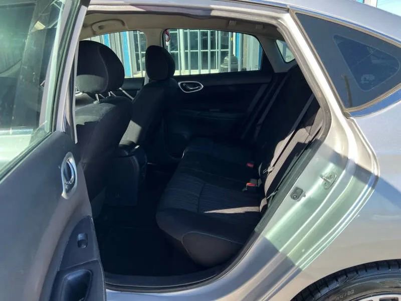 Used 2016 Nissan Sentra SV image 11