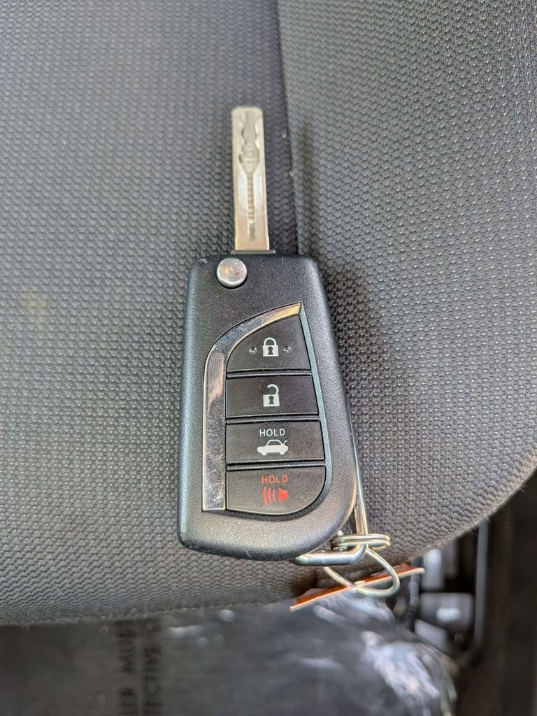 Used 2024 Toyota Corolla LE image 34