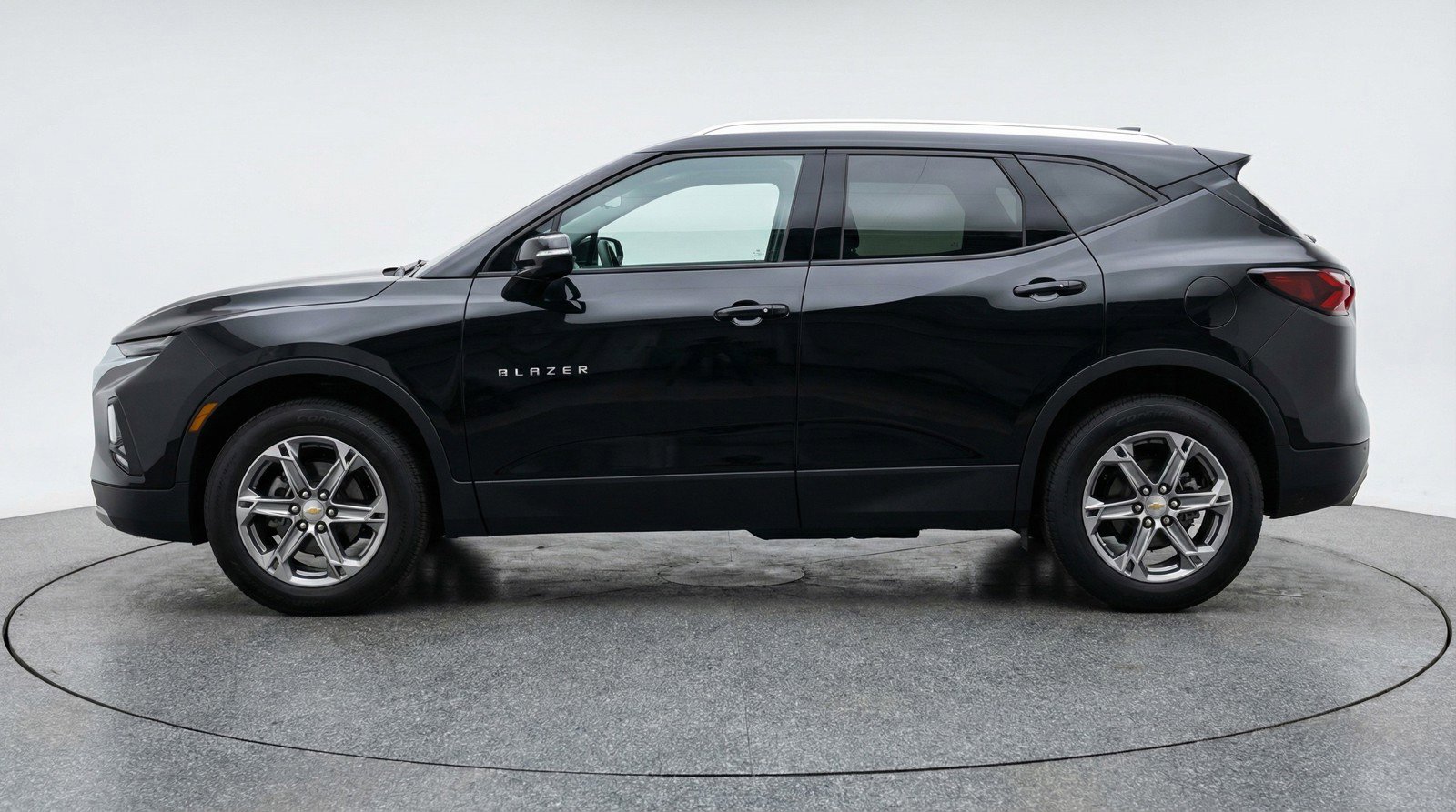 Used 2025 Chevrolet Blazer LT image 5