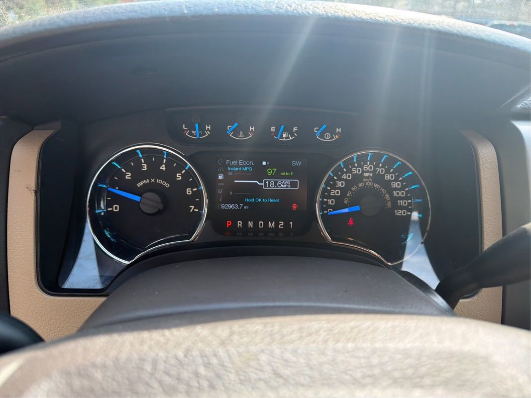 Used 2014 Ford F150 XLT w/ XLT Chrome Package image 43