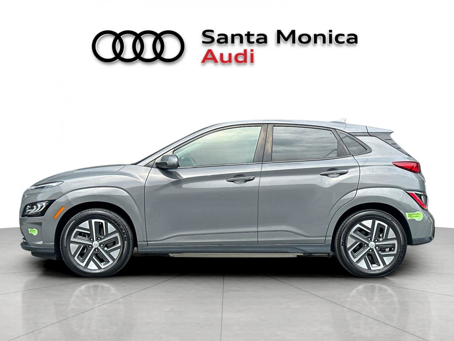 Used 2023 Hyundai Kona Limited w/ Cargo Package FWD image 5