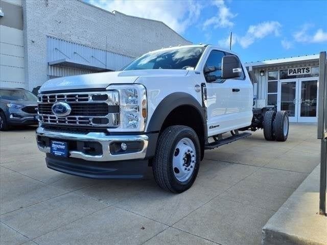 New 2024 Ford F550 4x4 SuperCab Super Duty image 3