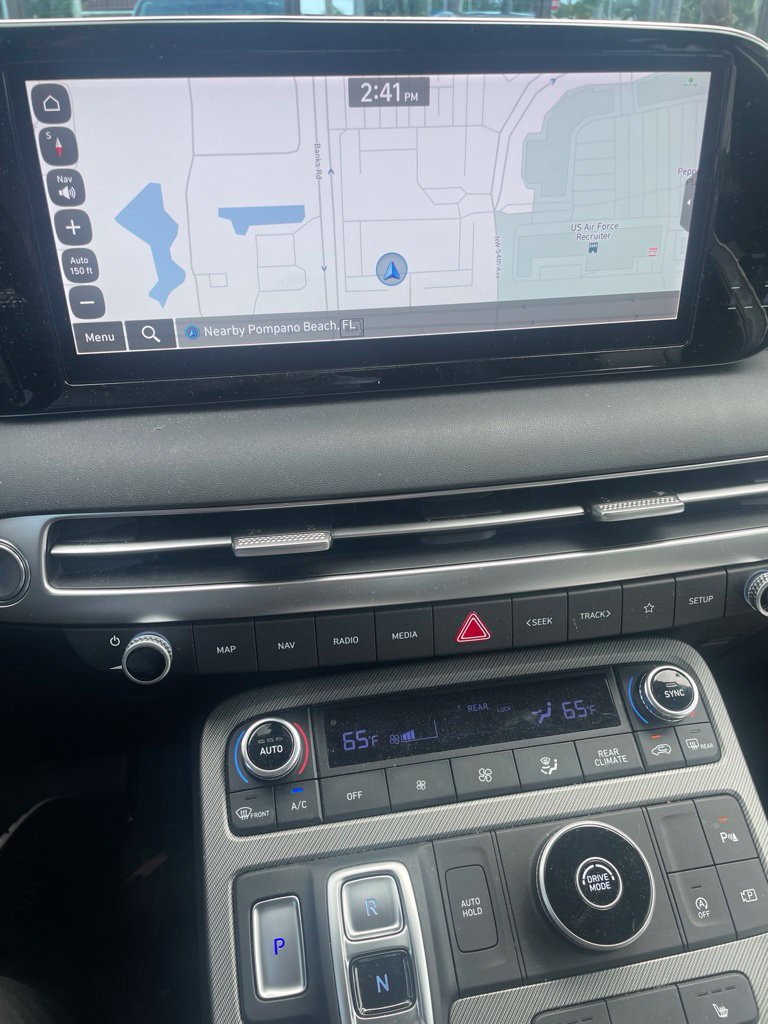 Used 2025 Hyundai Palisade SEL FWD image 6
