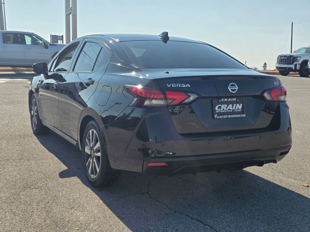 Used 2021 Nissan Versa SV image 5