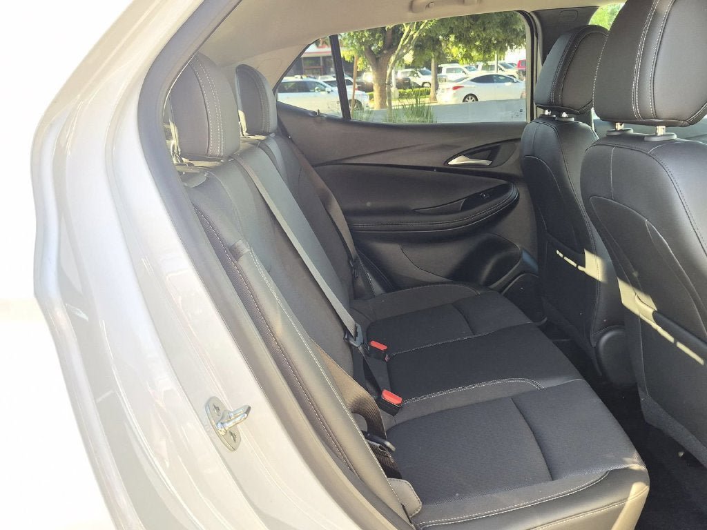 Used 2024 Buick Encore GX Preferred FWD image 28