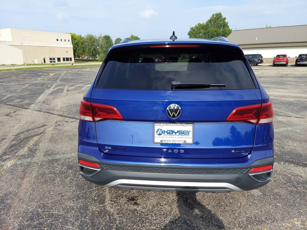 Used 2022 Volkswagen Taos SE w/ Panoramic Sunroof Package image 18