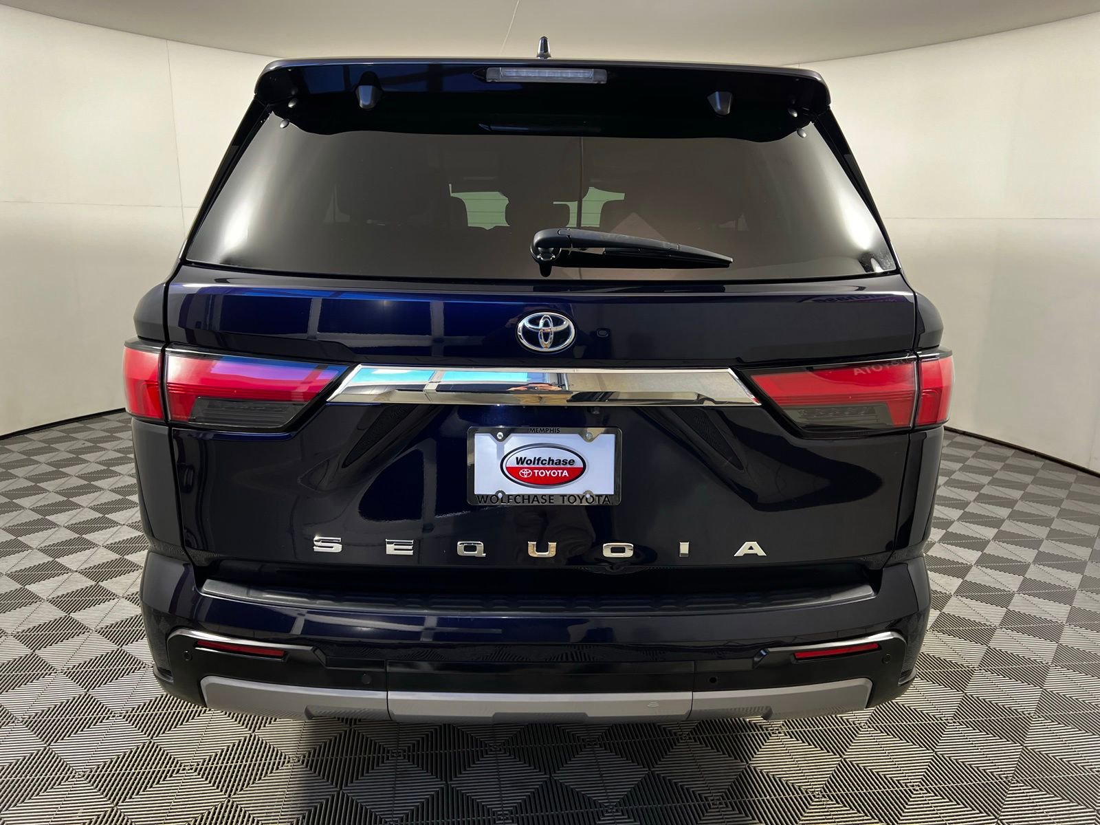 Certified 2023 Toyota Sequoia Limited image 6