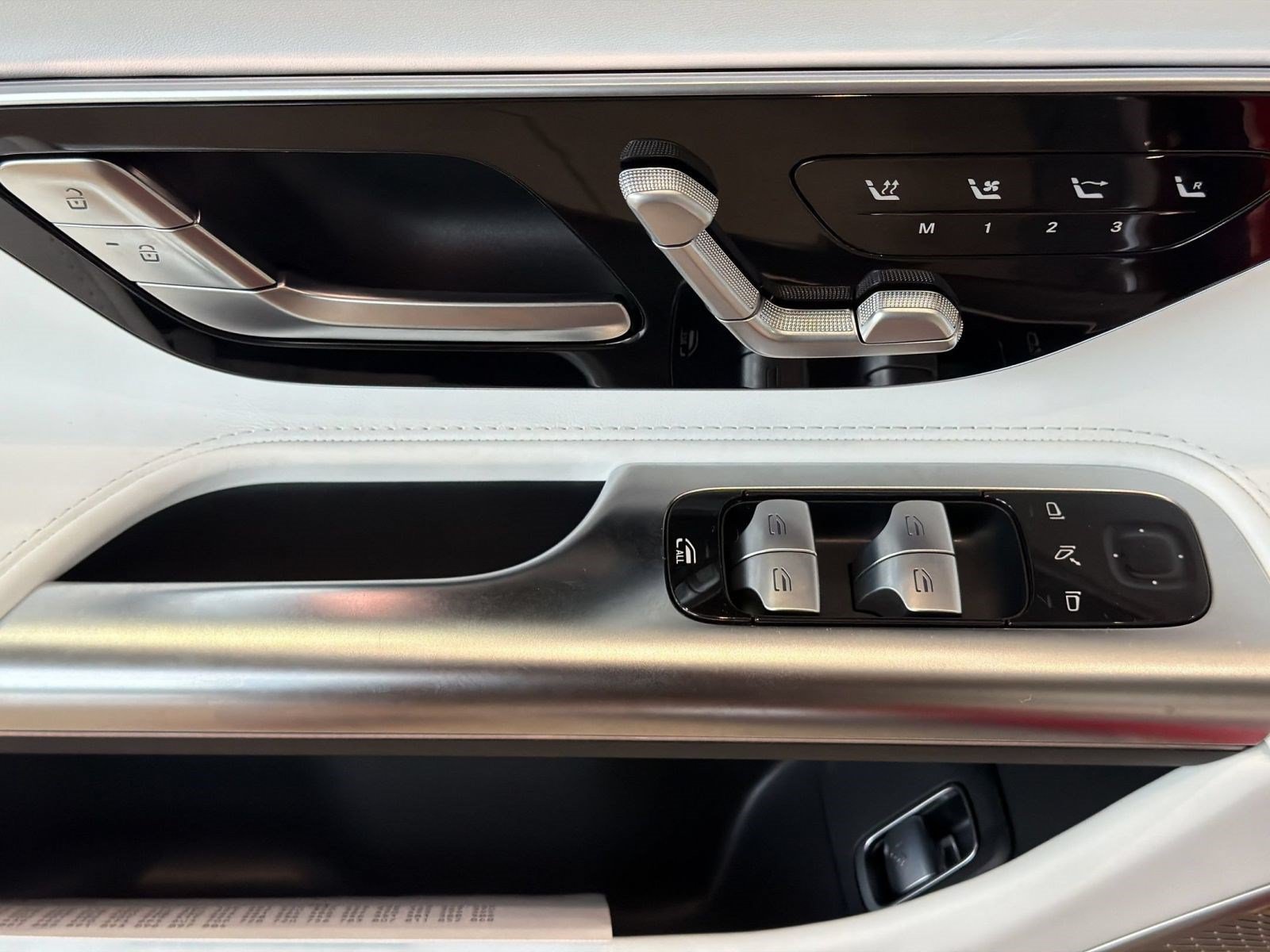 New 2027 Mercedes-Benz Maybach SL 680 image 26